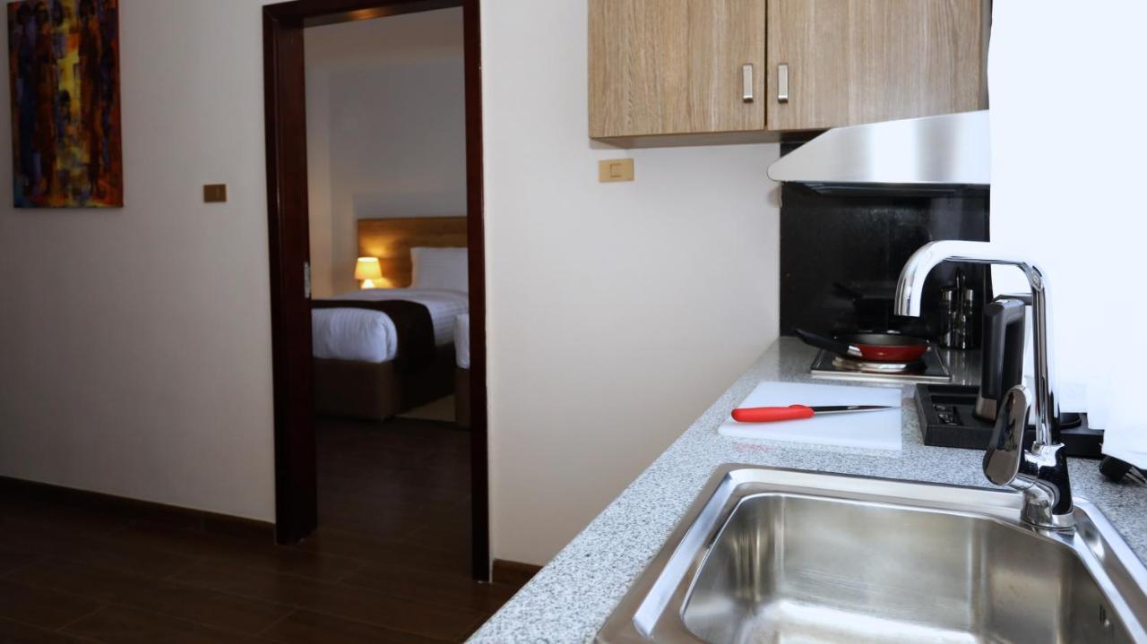 Black Horse Hotel Apartment Adis Abeba Exterior foto