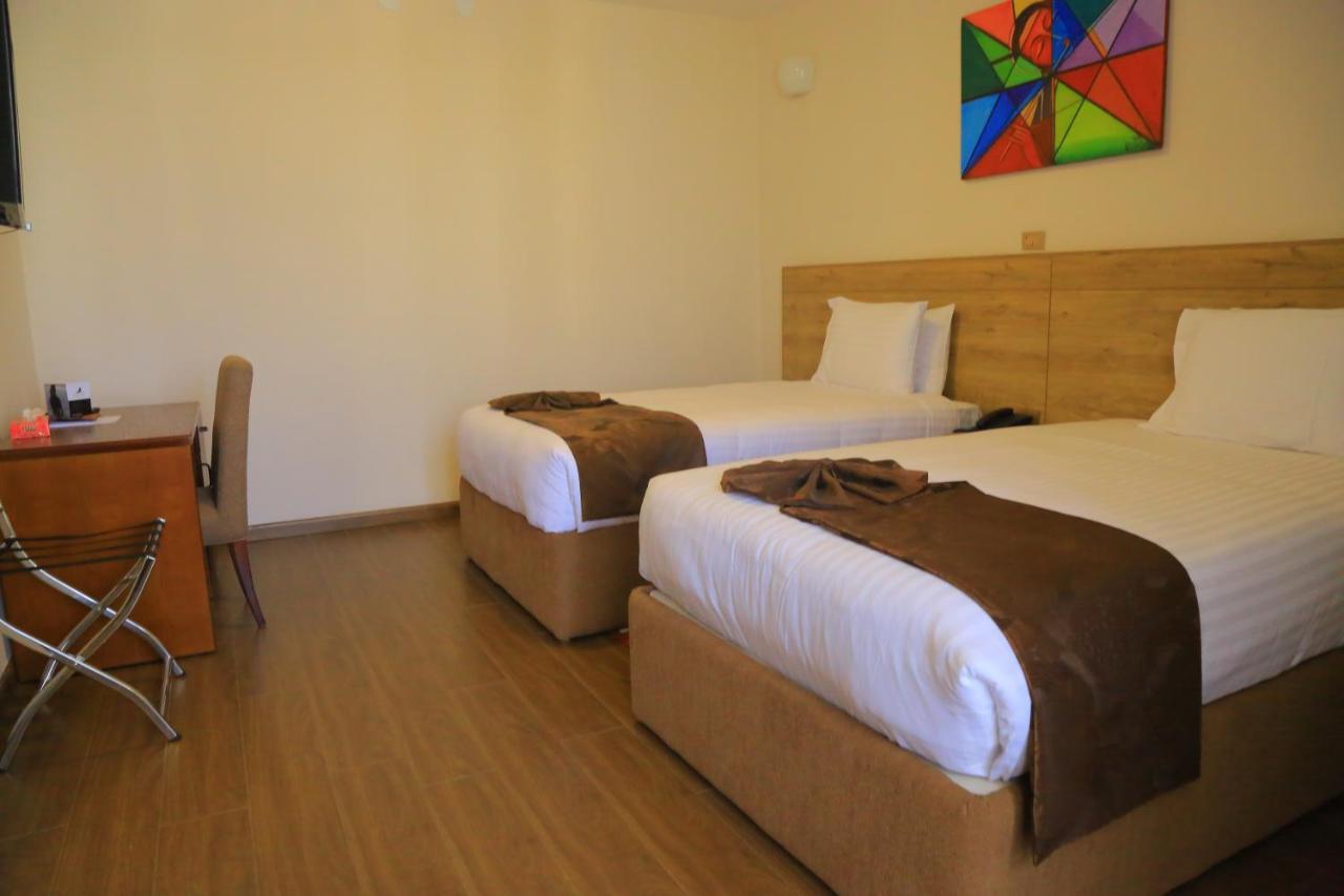 Black Horse Hotel Apartment Adis Abeba Exterior foto
